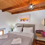 Old Town Loft With Sea View Roof Terrace And Private Parking Apartment