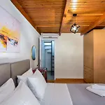 Old Town Loft With Sea View Roof Terrace And Private Parking *
