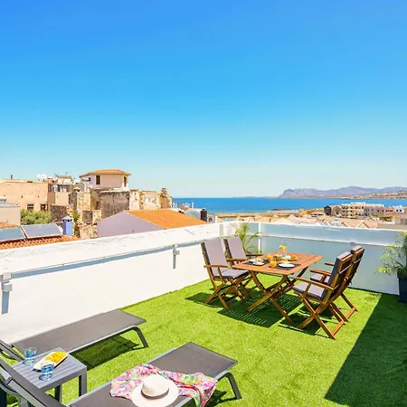 Old Town Loft With Sea View Roof Terrace And Private Parking Appartement Chania (Crete)