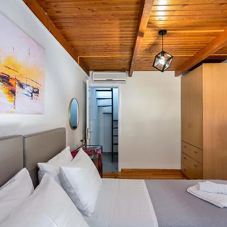 Old Town Loft With Sea View Roof Terrace And Private Parking *