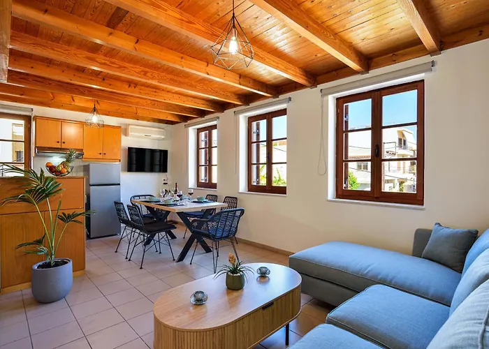 Old Town Loft With Sea View Roof Terrace And Private Parking