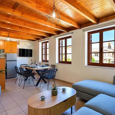 Old Town Loft With Sea View Roof Terrace And Private Parking