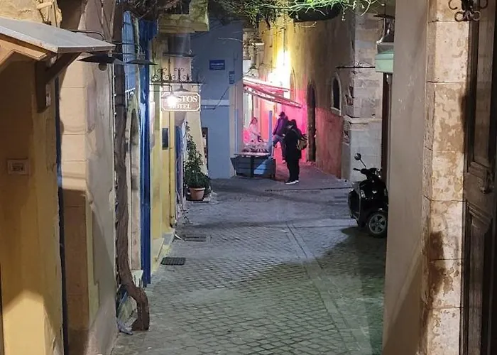 Old Town Loft With Sea View Roof Terrace And Private Parking Chania (Crete)