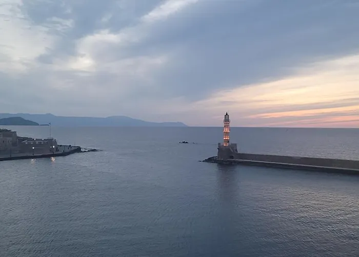 Old Town Loft With Sea View Roof Terrace And Private Parking * Chania (Crete)