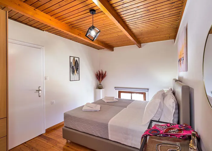 Old Town Loft With Sea View Roof Terrace And Private Parking * Chania (Crete)