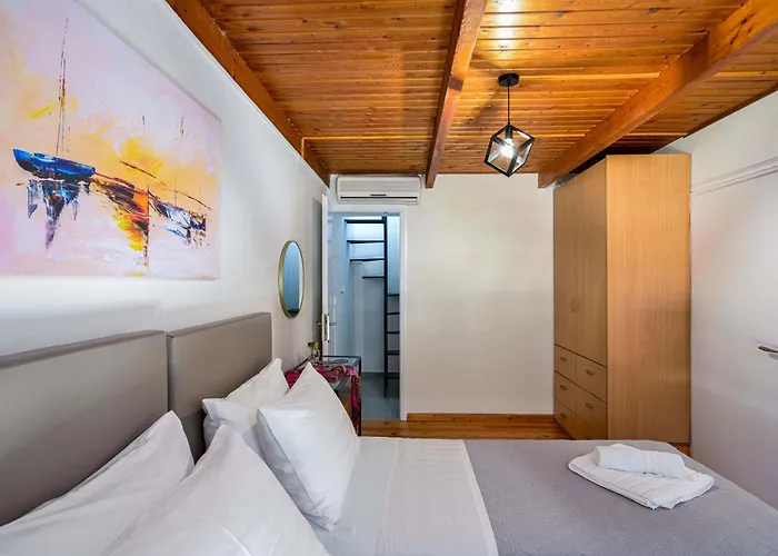 Old Town Loft With Sea View Roof Terrace And Private Parking *