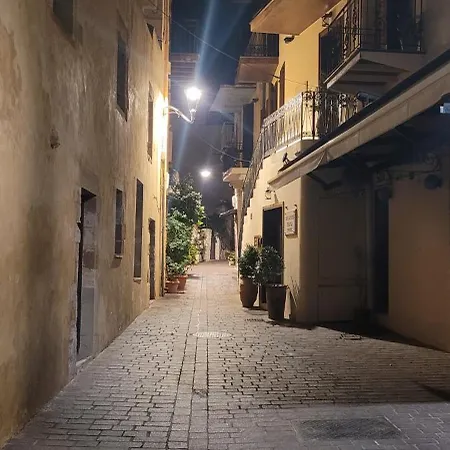 Apartment Old Town Loft With Sea View Roof Terrace And Private Parking Chania (Crete)