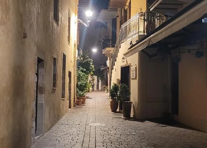 Daire Old Town Loft With Sea View Roof Terrace And Private Parking Hanya