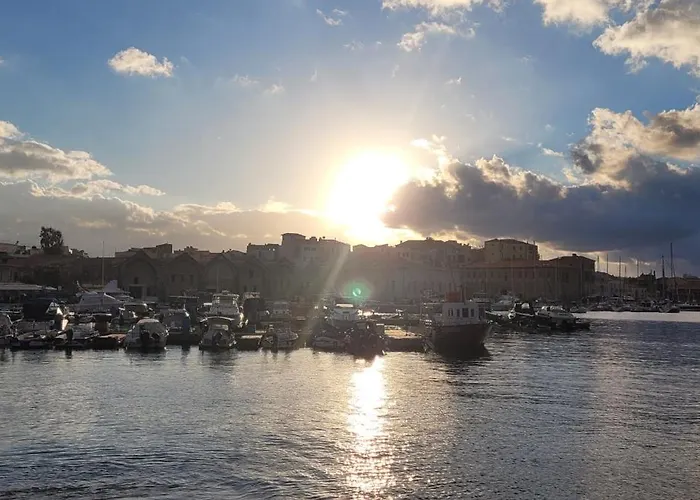 Old Town Loft With Sea View Roof Terrace And Private Parking *